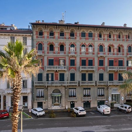 Hotel Residence Esplanade Viareggio Exteriér fotografie